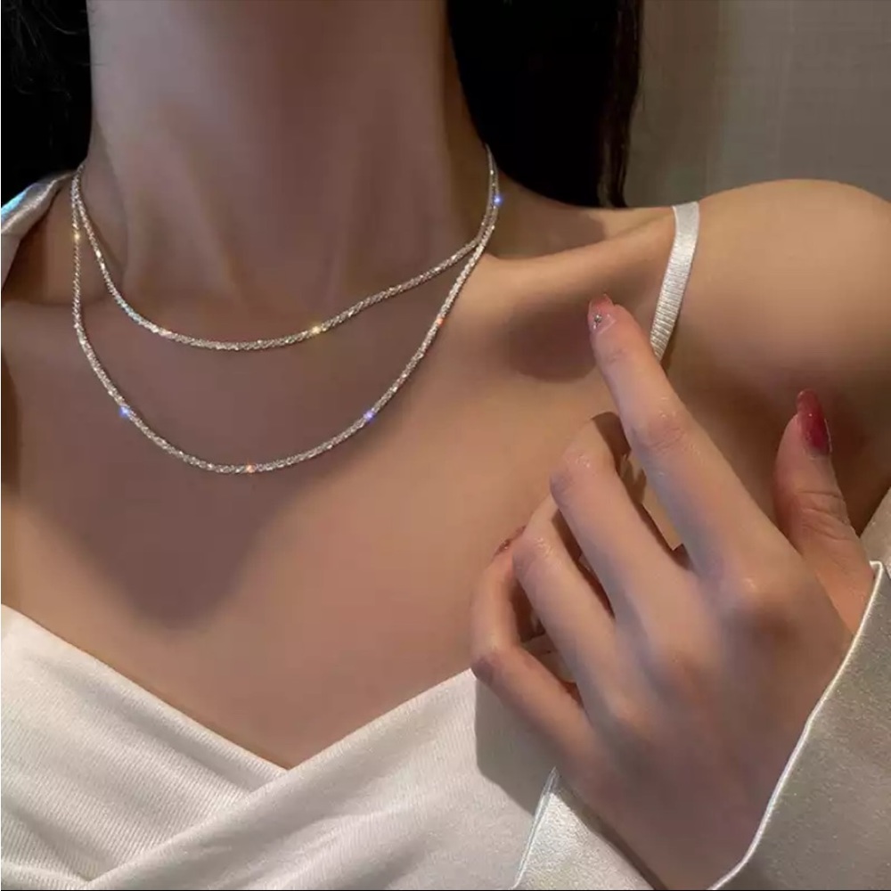 NWT Silver Sparkle Chain Necklace